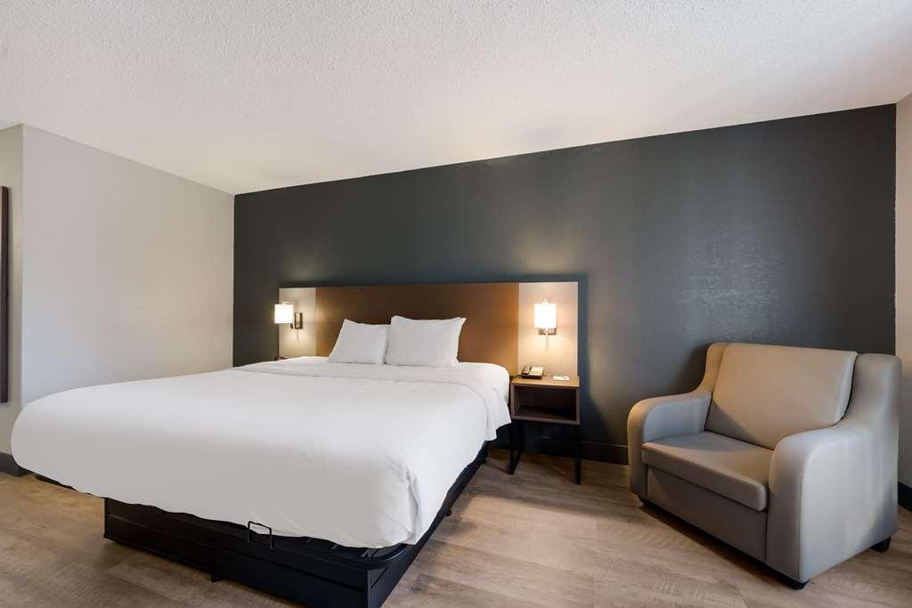 Quality Inn University Area Фармвилл Номер фото